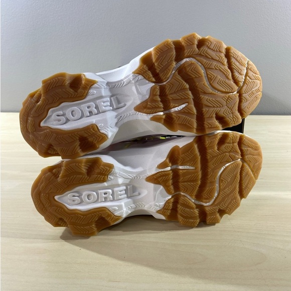 Sorel Kinetic Breakthru Tech Lace Women's Shoes - White and Yellow Size 7 - Picture 8 of 11